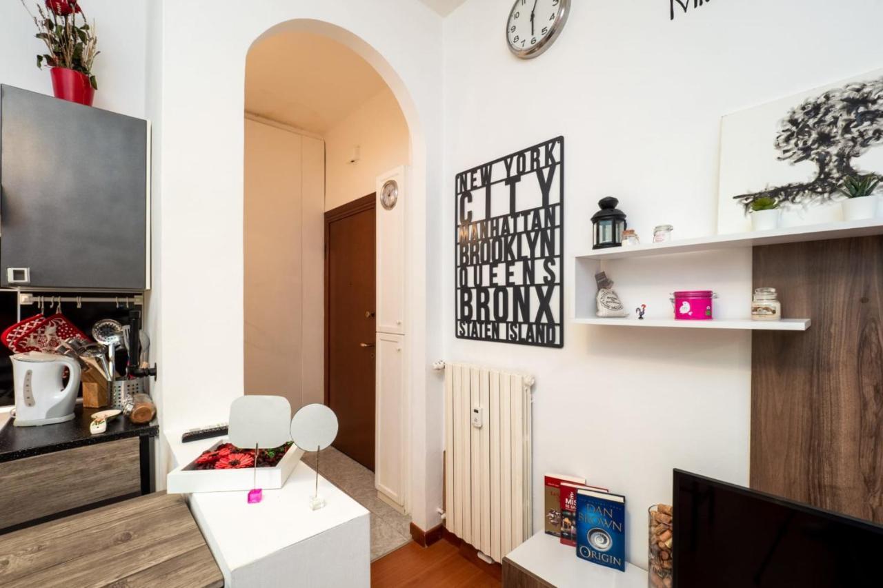 Navigli Apartment- Hosted By Sweetstay Mediolan Zewnętrze zdjęcie