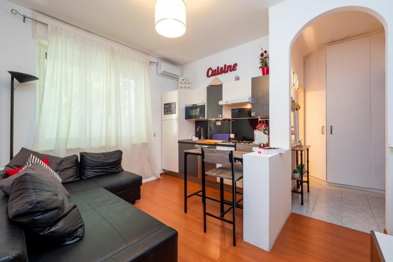 Navigli Apartment- Hosted By Sweetstay Mediolan Zewnętrze zdjęcie