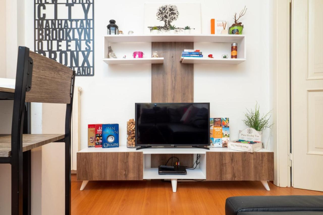 Navigli Apartment- Hosted By Sweetstay Mediolan Zewnętrze zdjęcie